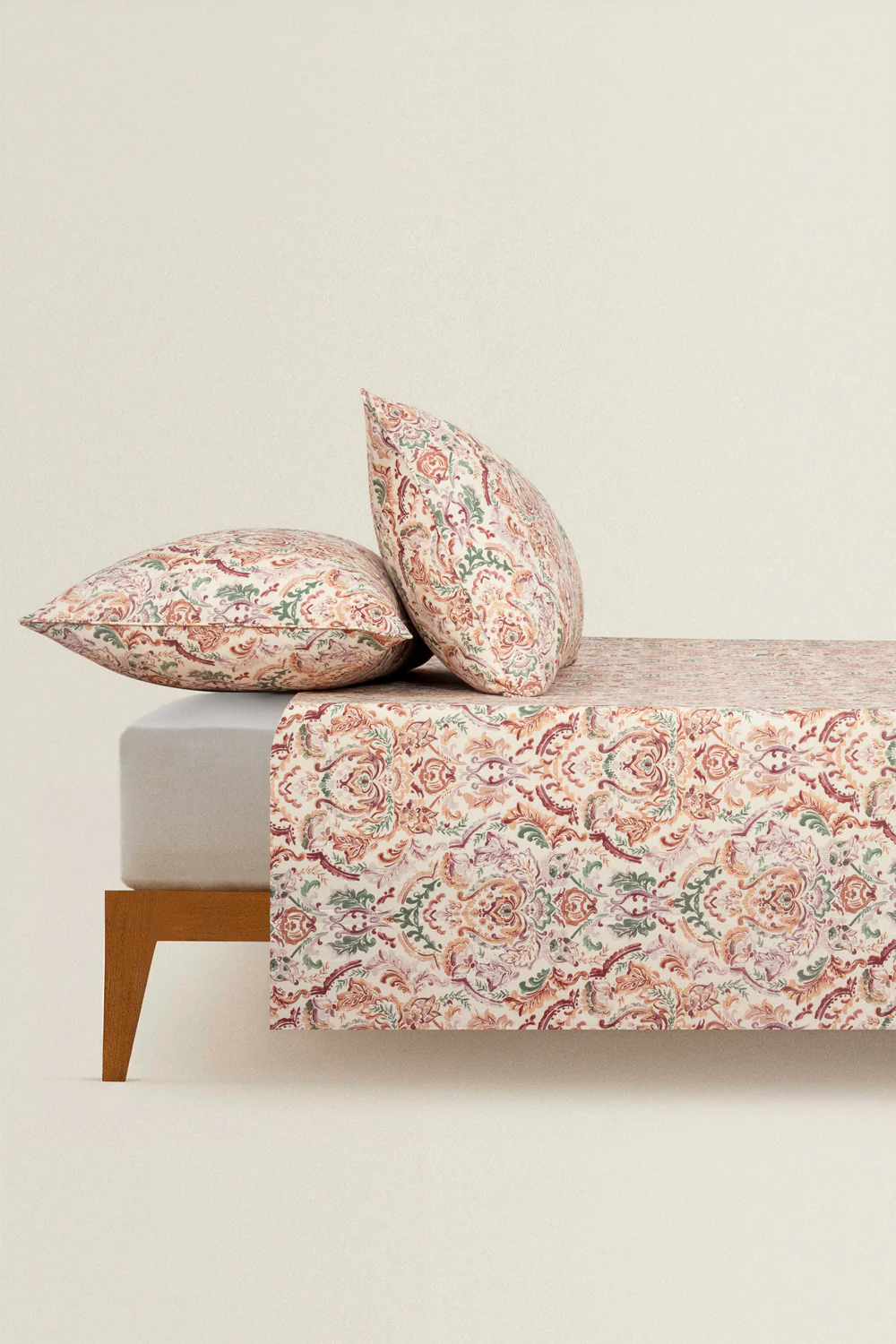Multi Damask Everyday Classic Bed Sheet Set - Image 3