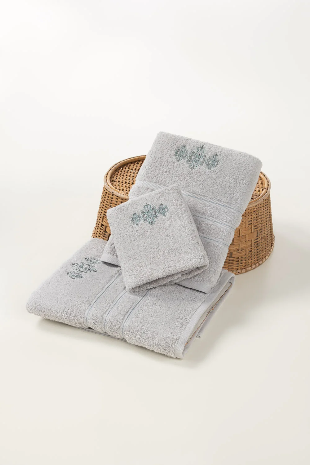 Mystic 3Pc Embroidered Towel Set - Image 3