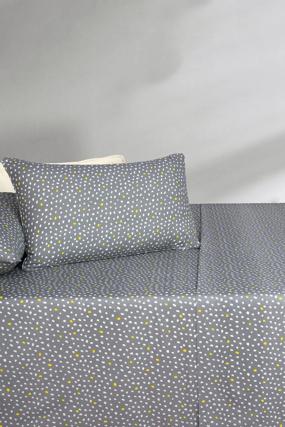 Neo Abstract T-150 Bed Sheet Set - Image 2