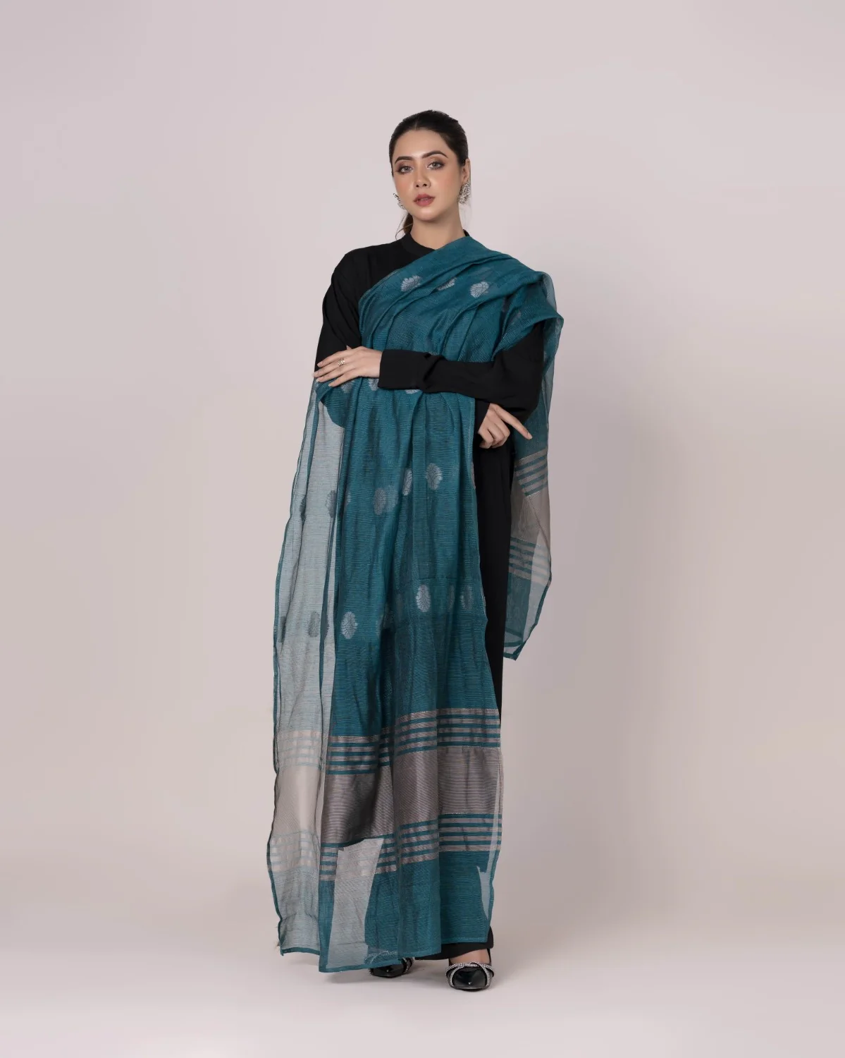 Odhani Embllished Dupatta - Image 5