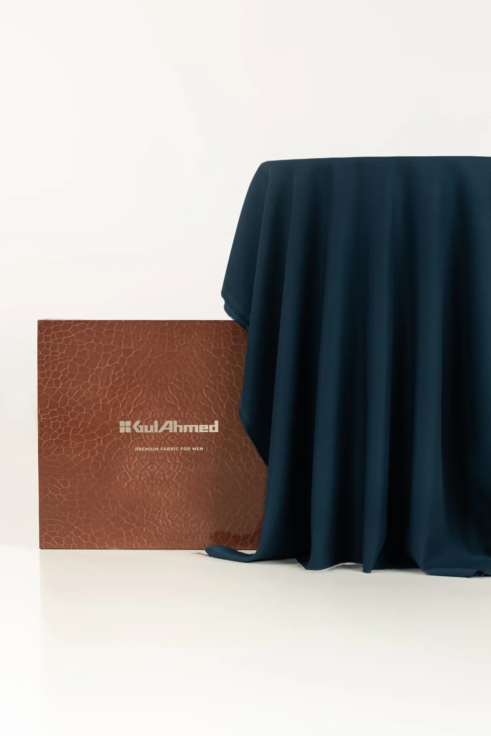 Paragon Unstitched Fabric Blended with Gift Box - Image 22