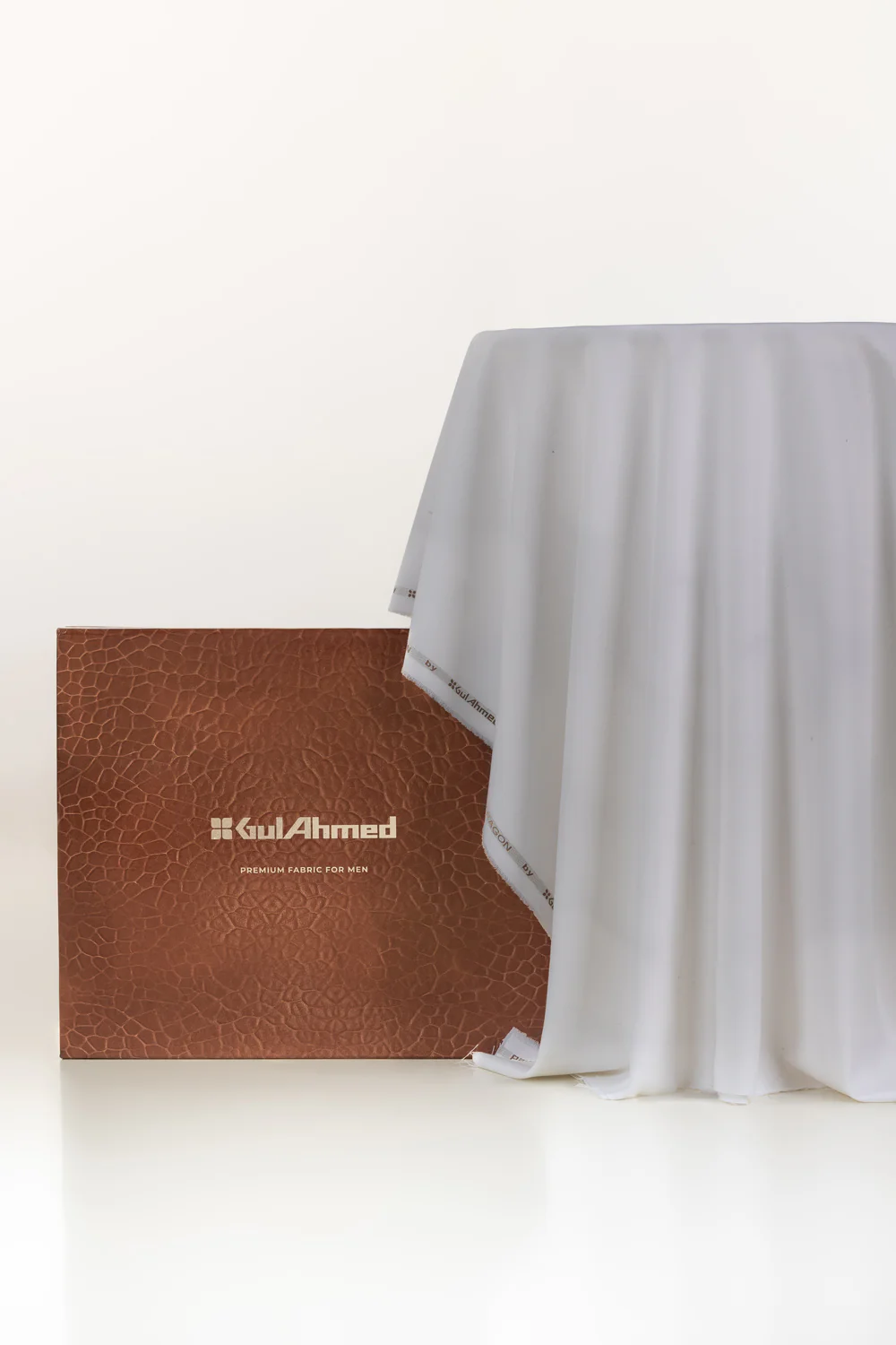 Paragon Unstitched Fabric Blended with Gift Box - Image 9