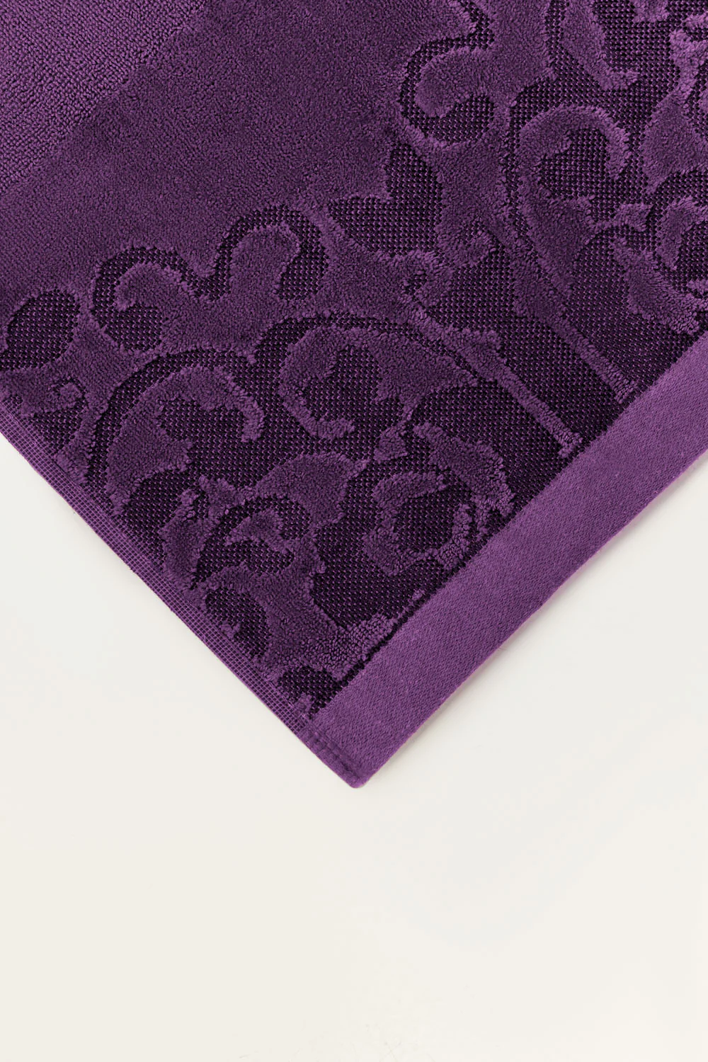 Passion Jacquard Dyed Towel - Image 4