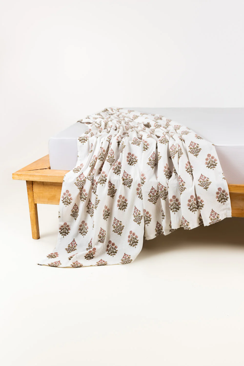 Pastel Bloom Matelasse Throw - Image 5