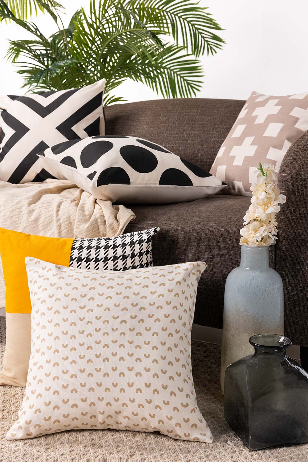 Picante Screen Printed Cushion Cover - Image 4