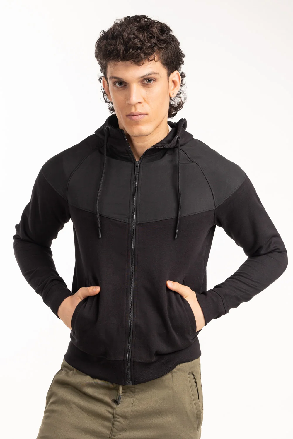 Regular Fit Knitted Zipper