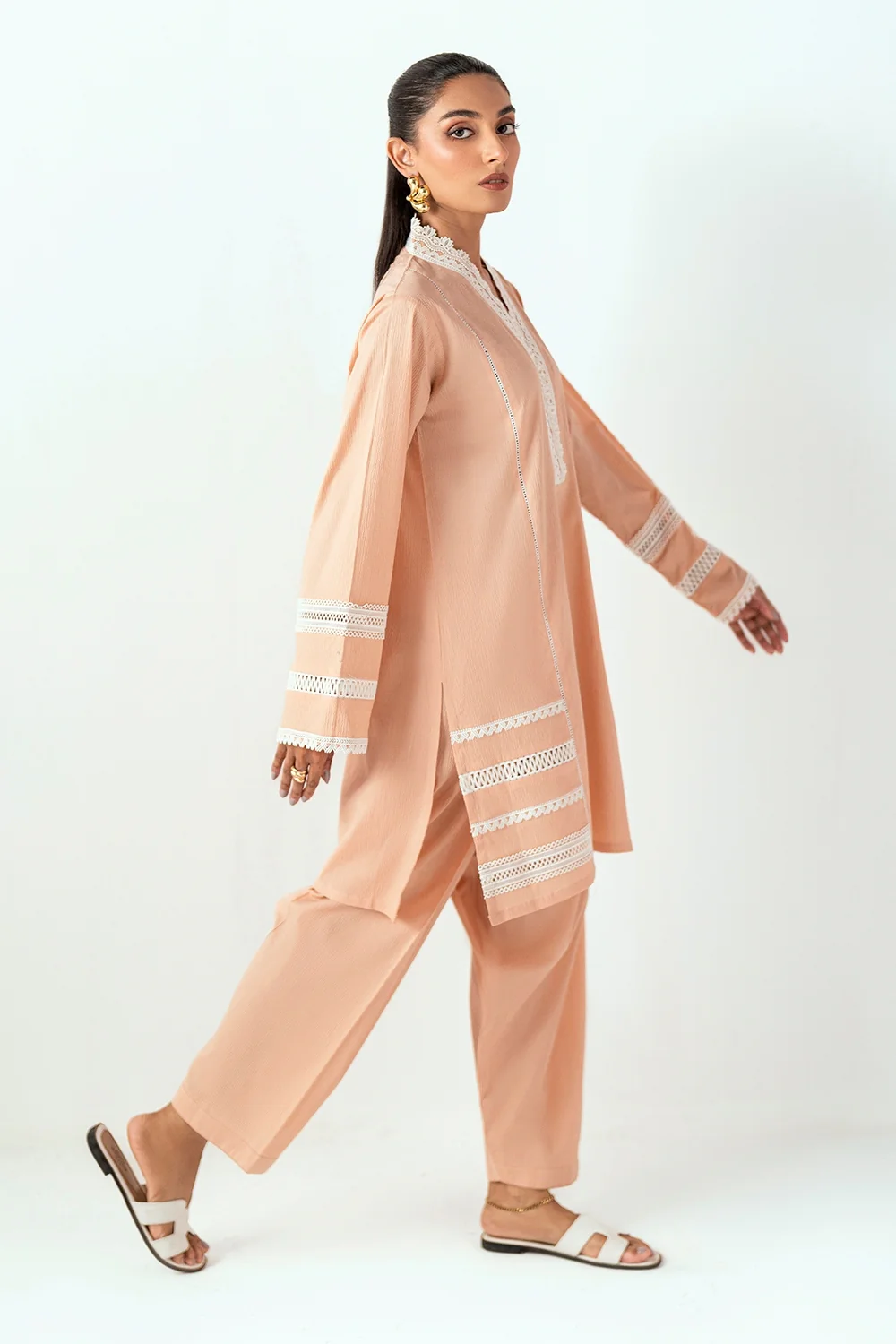 Ripple Crinkle Embellished Co-Ord Set - Image 4