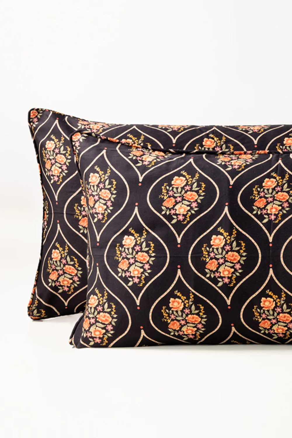 Rose Ogee T-200 Pillow Cover Set - Image 2
