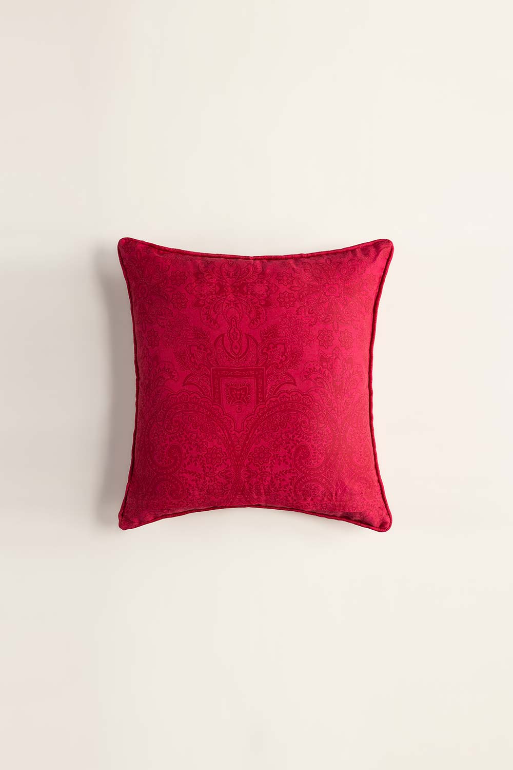 Royal Garnet T-200 Square Cushion Cover - Image 3