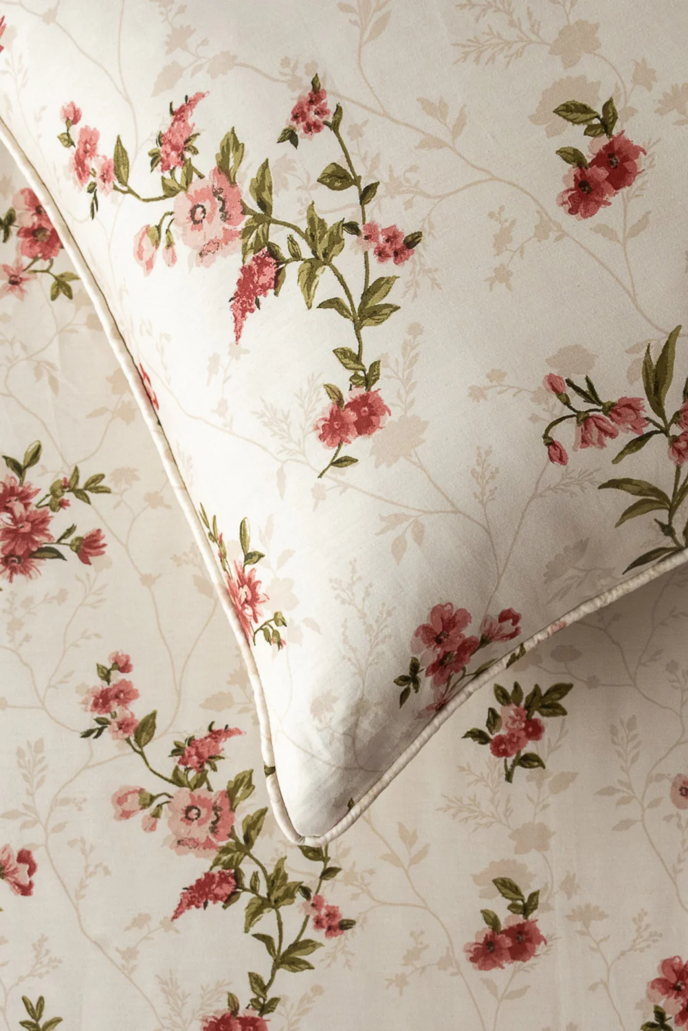 Sada Bahar T-200 Bed Sheet Set - Image 4