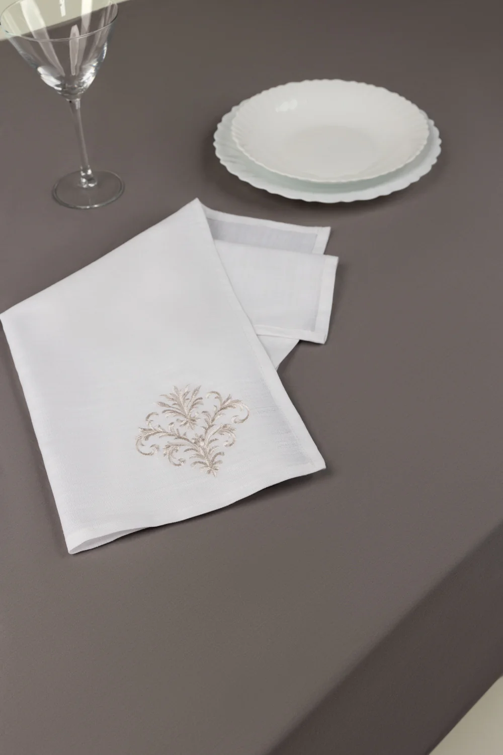 Sand 2 Pcs Embroidered Napkin Set - Image 5