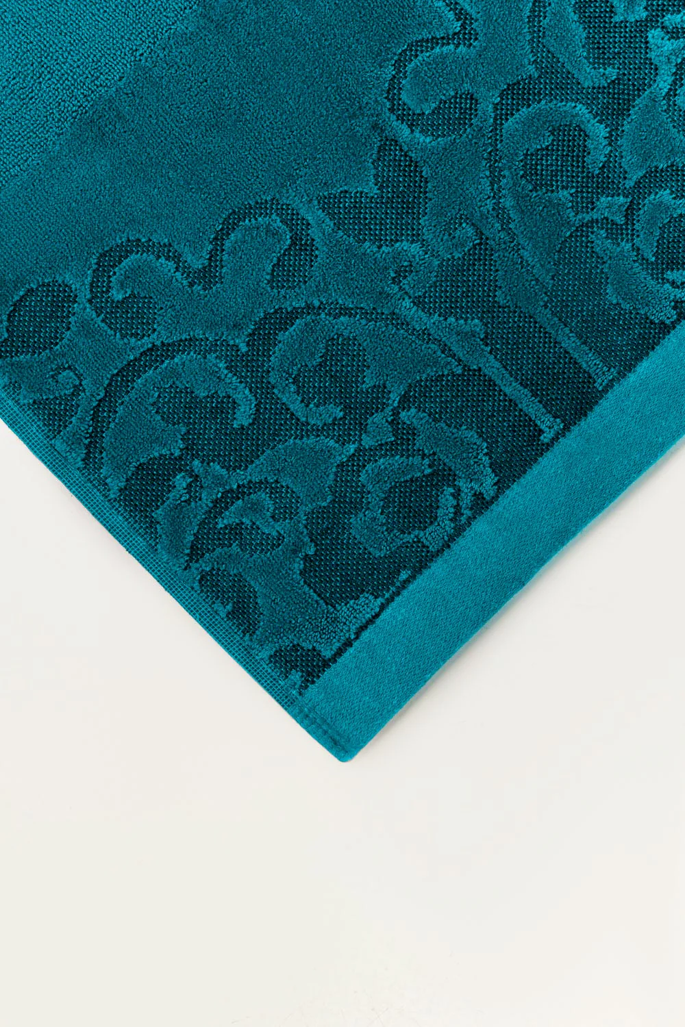 Scuba Jacquard Dyed Towel - Image 4