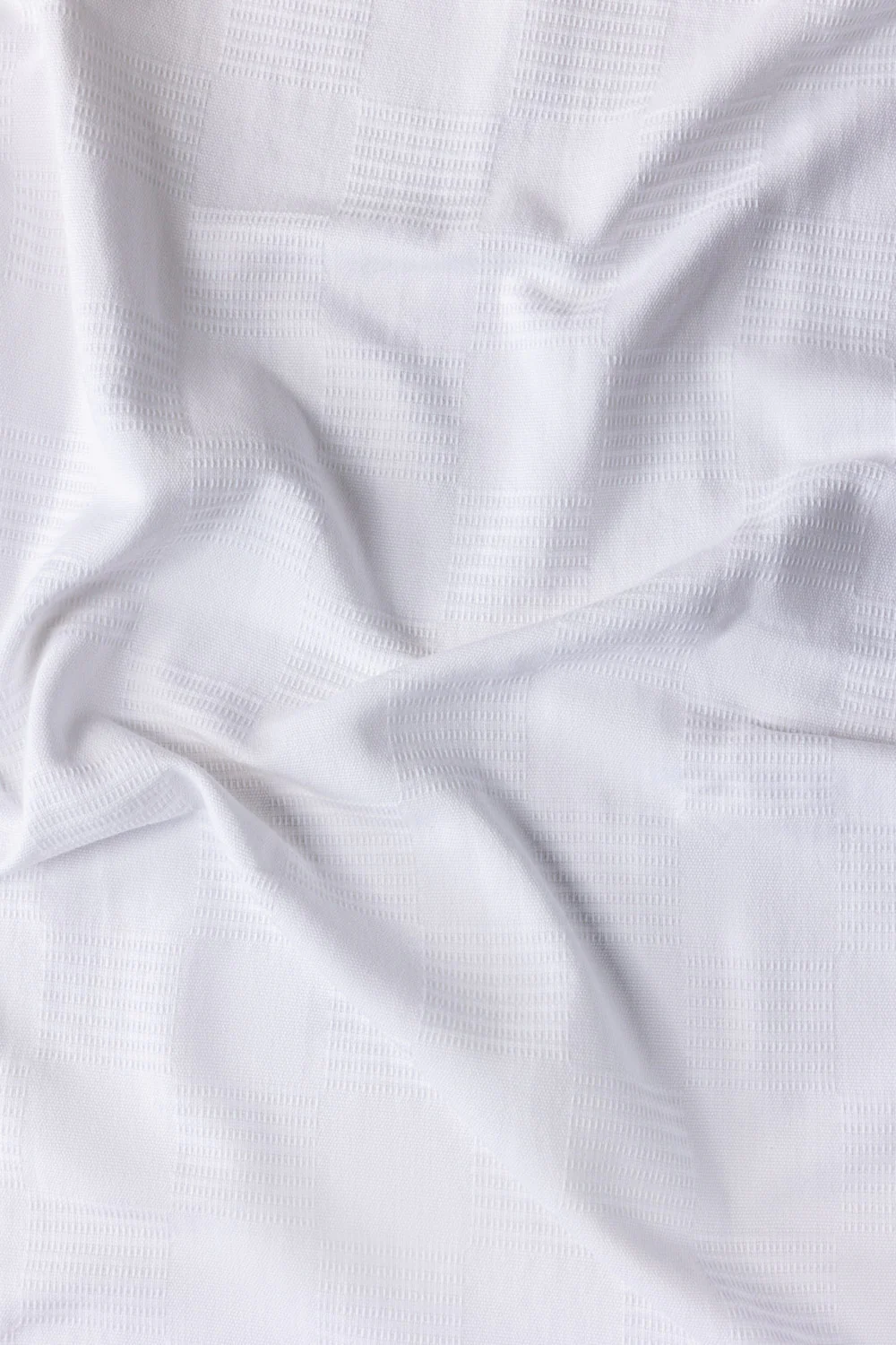 Shine White Thermal Blanket - Image 4