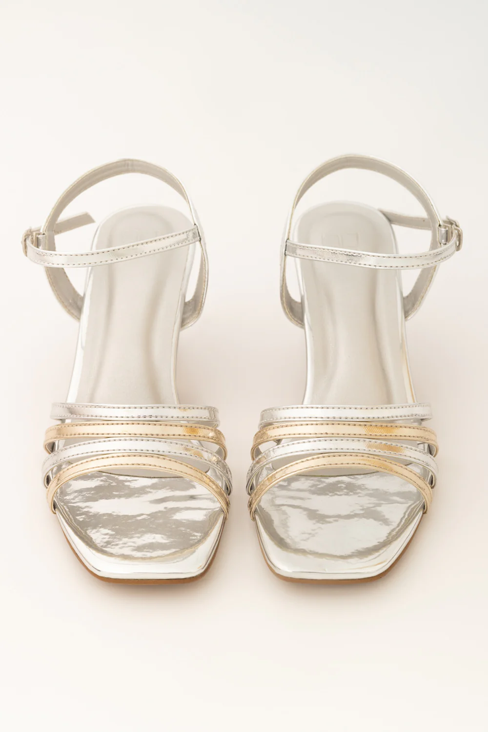 Silver Heels - Image 4