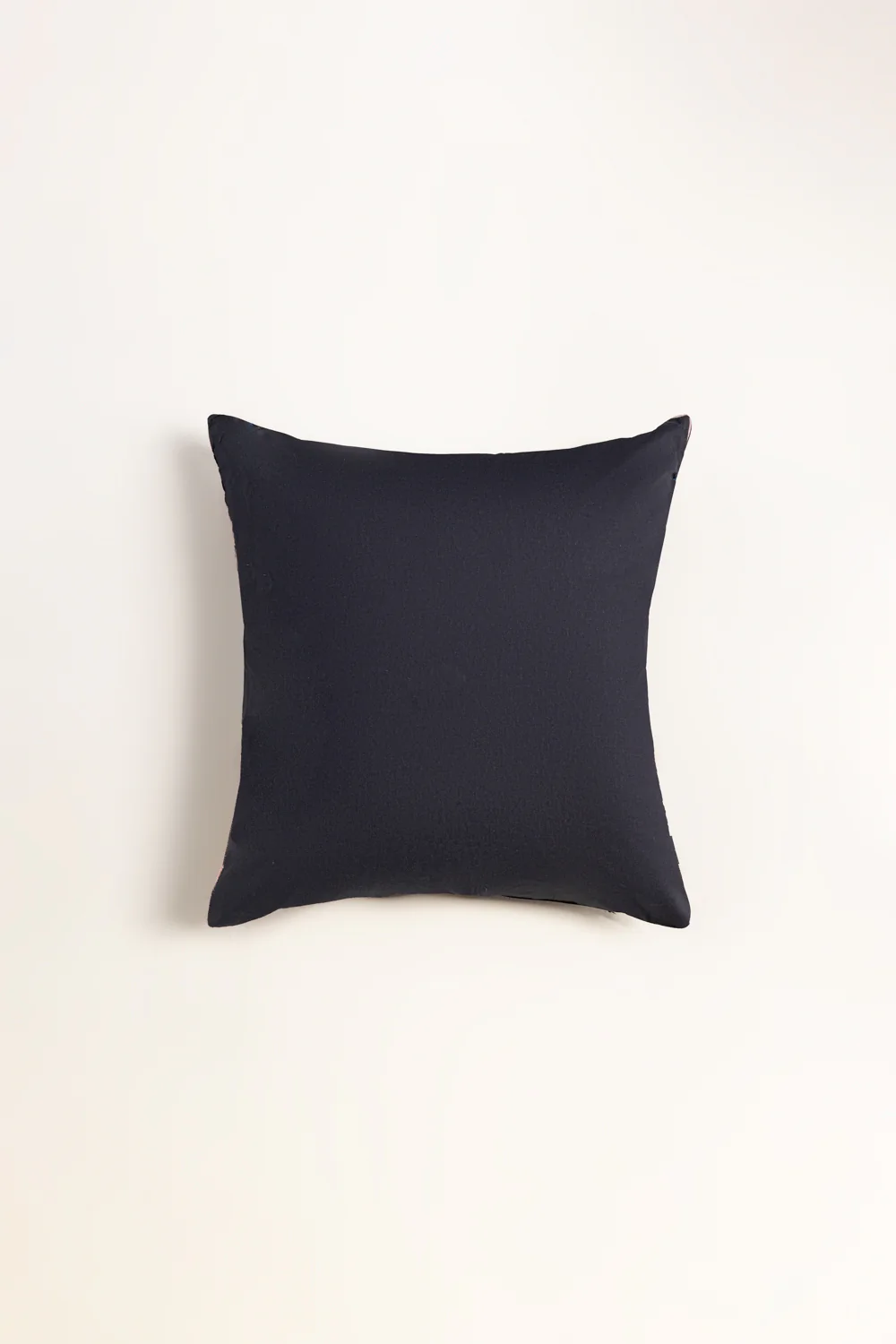 SS25-DEC-001 Cushion Cover - Image 4