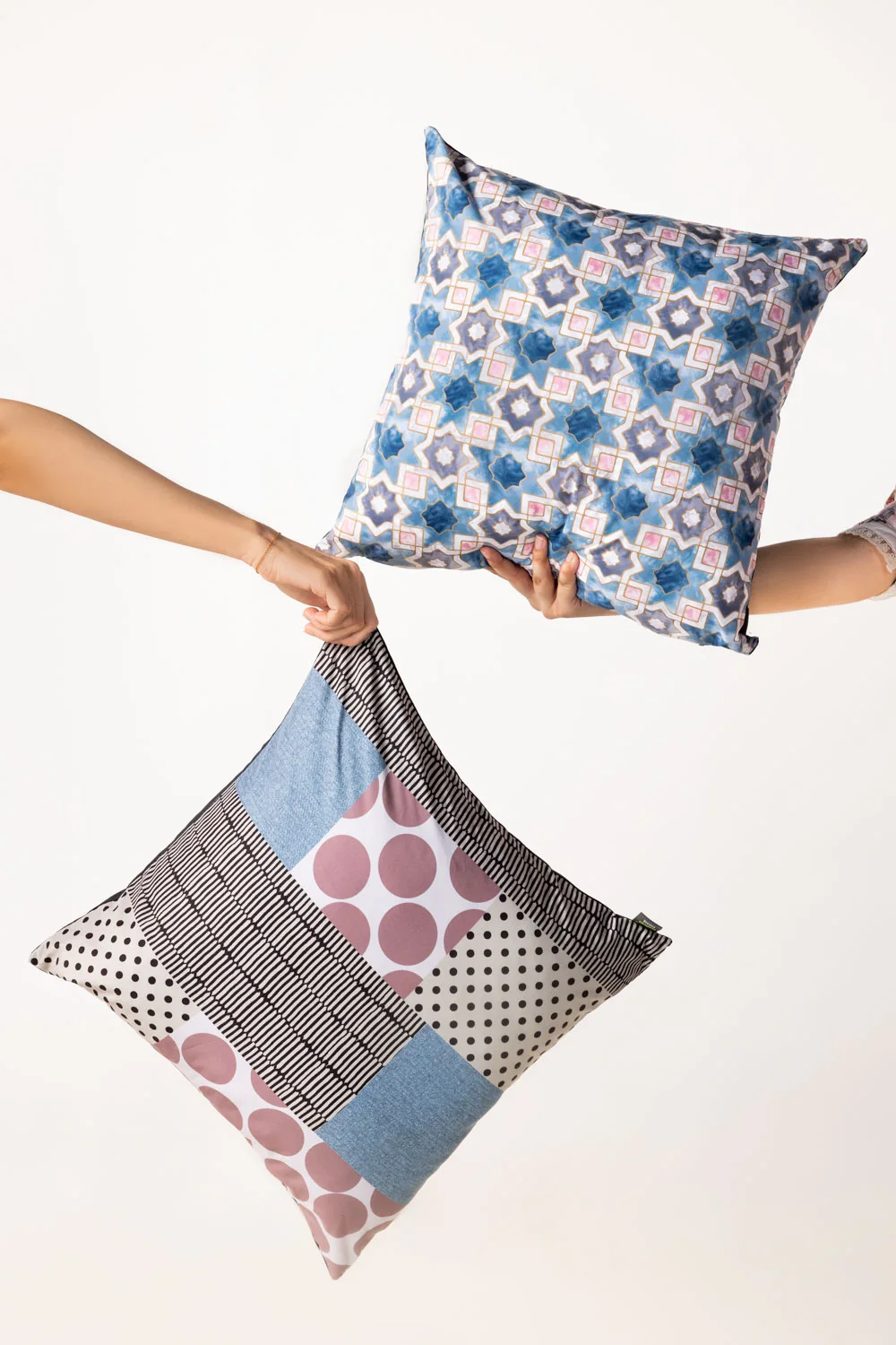 SS25-DGC -015 Digital Printed Cushion Cover - Image 4