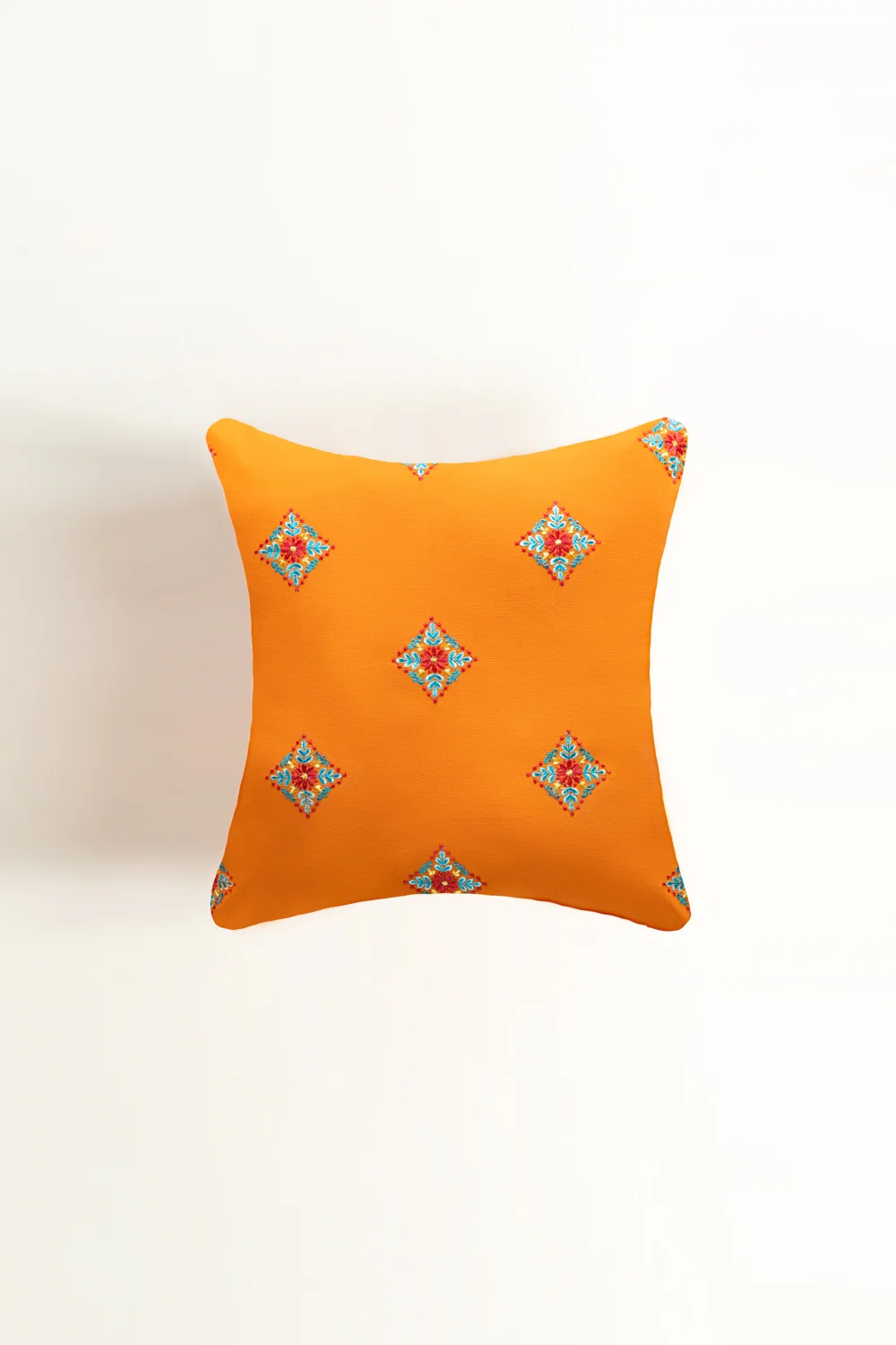 SS25-EC-043 Terry Embroidered Cushion