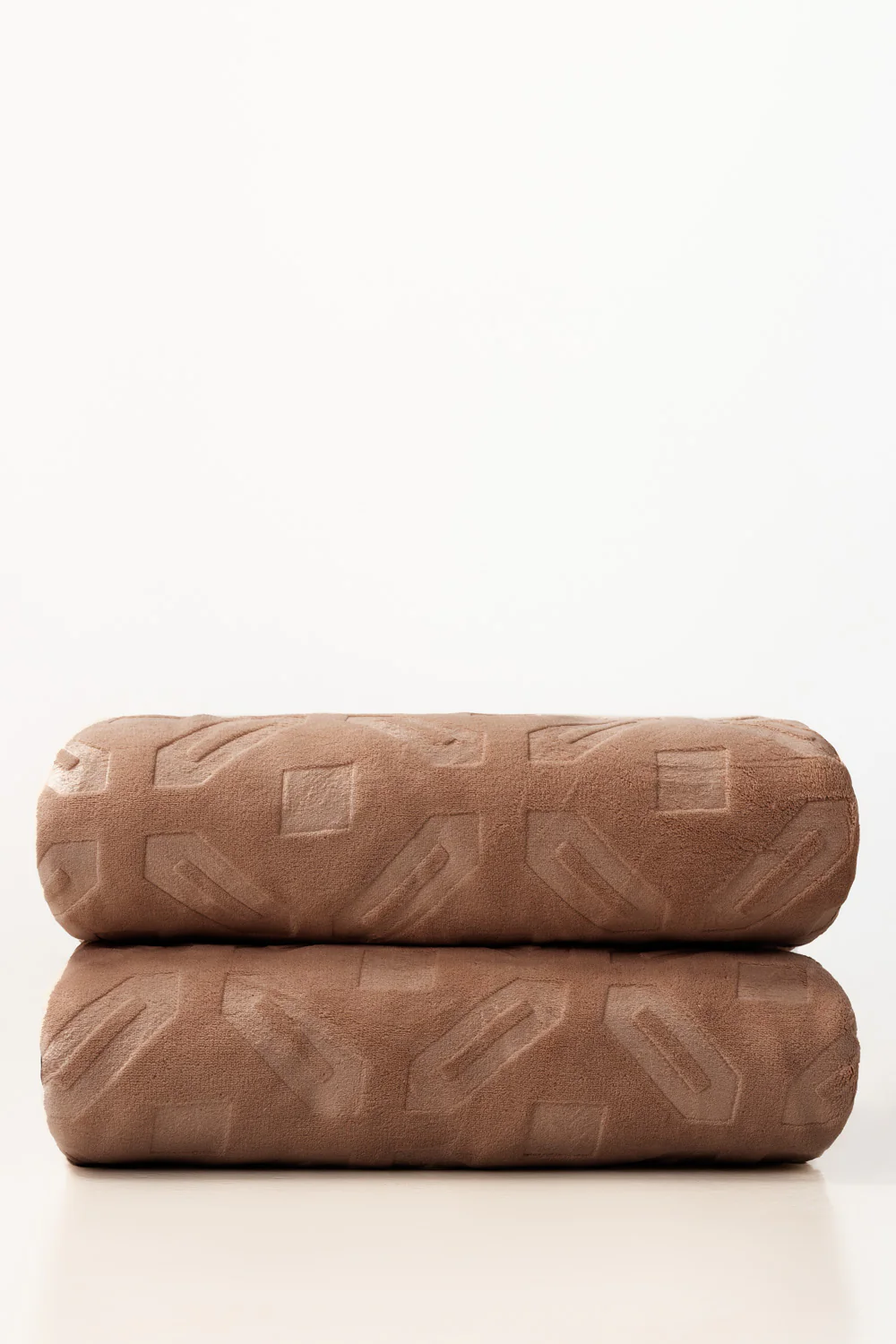 Almond Double Ply Fleece Throw - Image 3