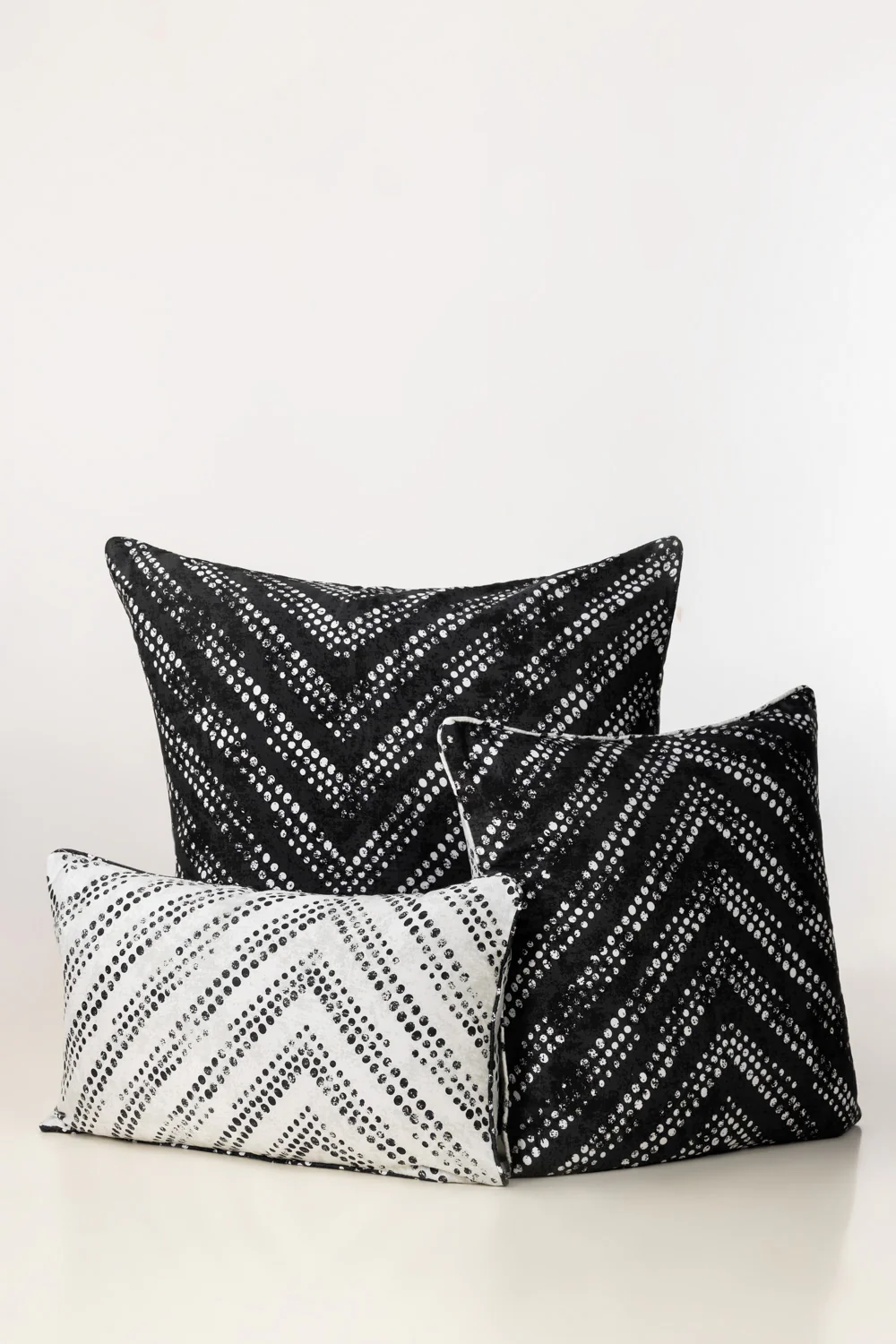 Stippling T-200 Euro Sham Cushion Cover - Image 4