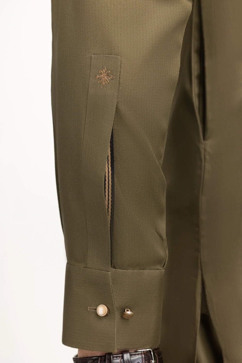 Styling Suits - Image 4