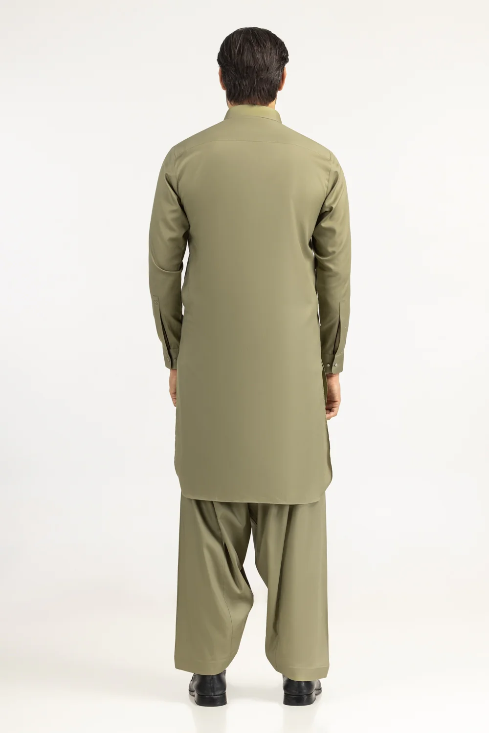 Styling Suits - Image 3