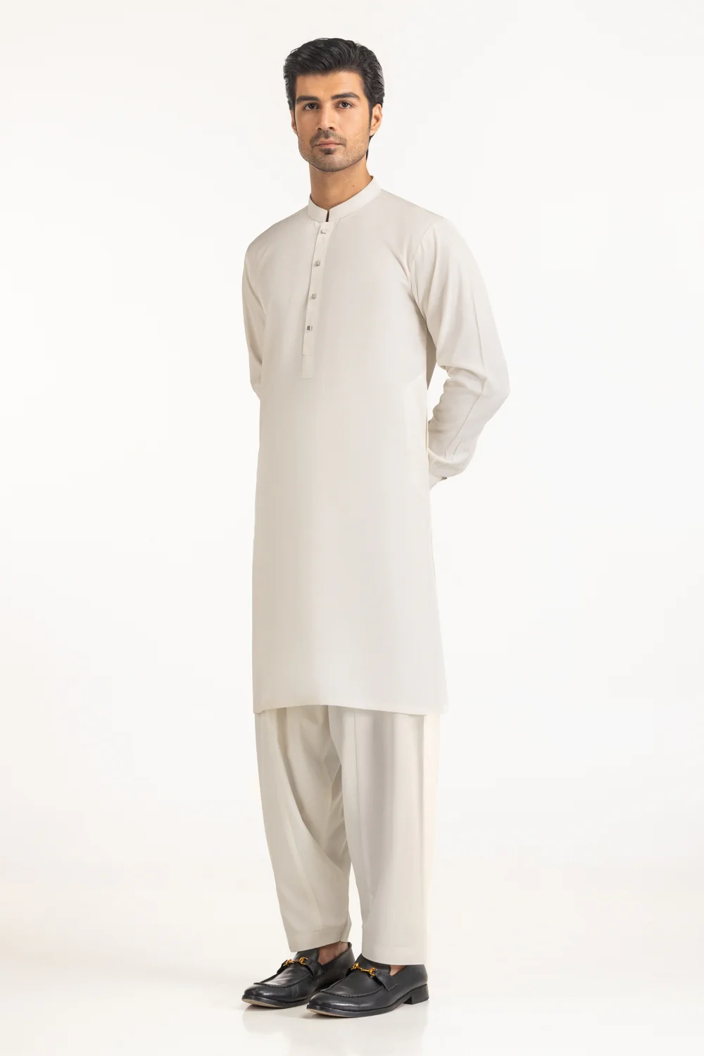 Styling Suits - Image 5