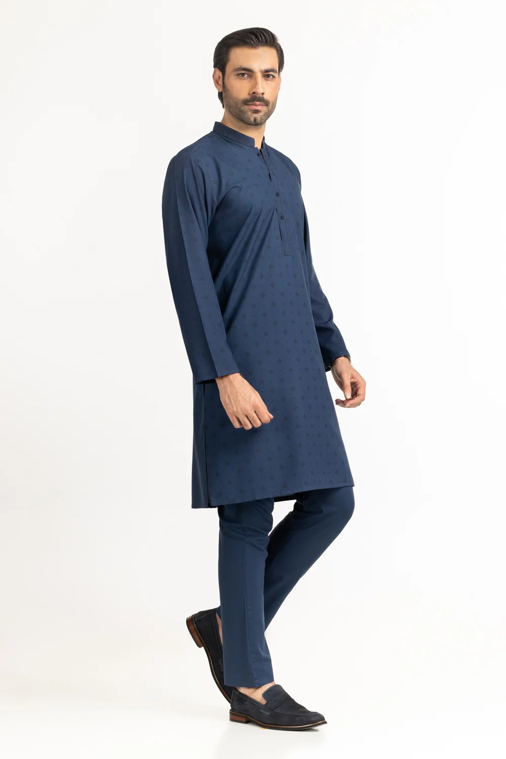 Styling Suits - Image 4