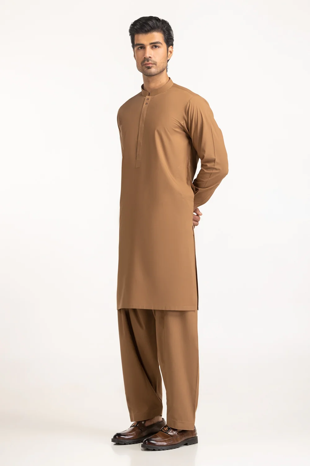 Styling Suits - Image 3