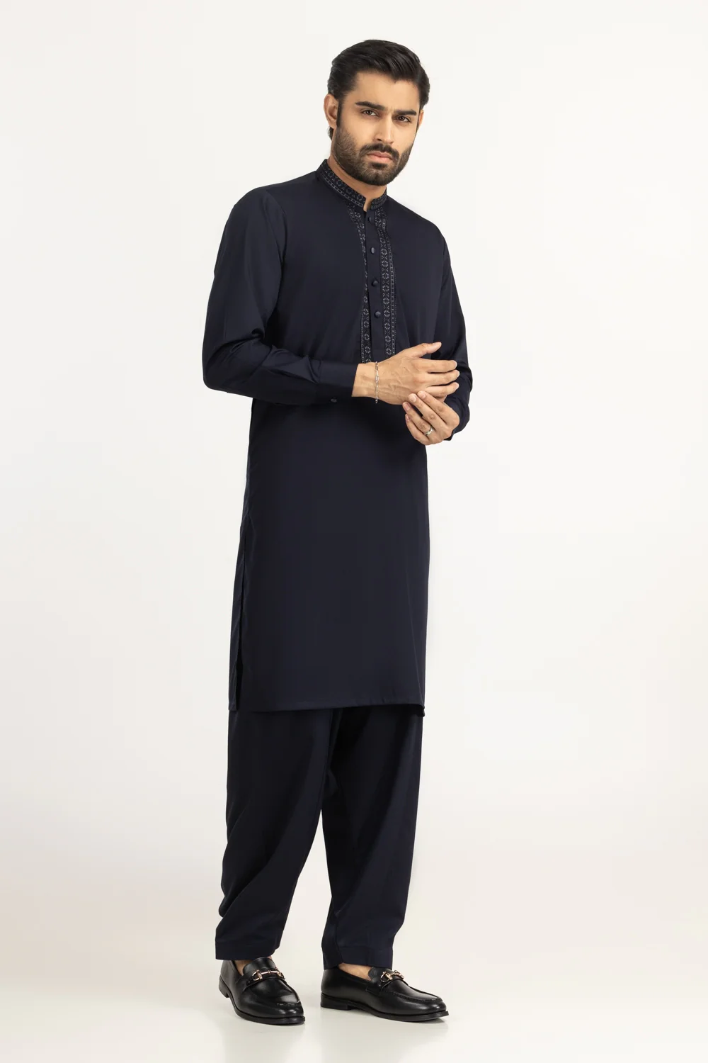 Styling Suits - Image 3