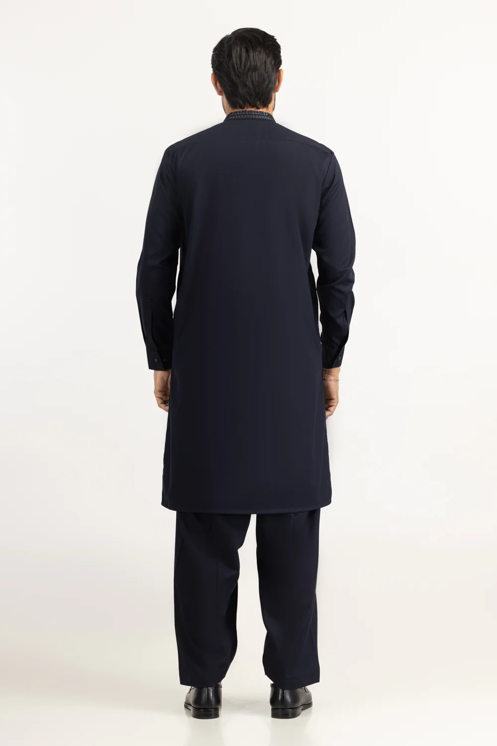 Styling Suits - Image 5