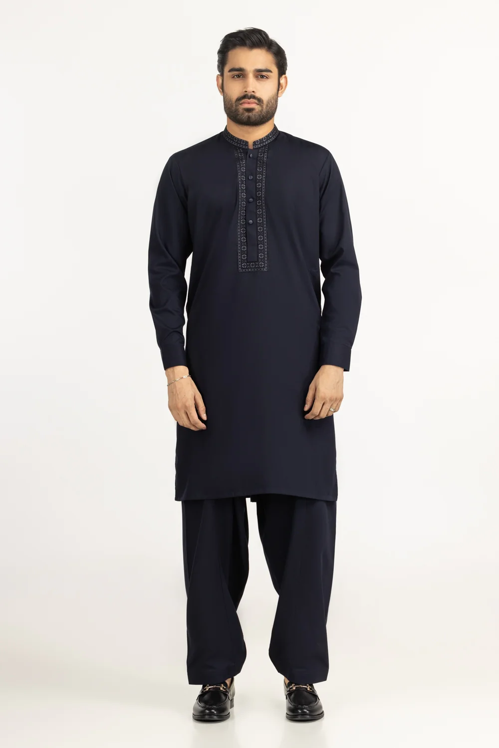 Styling Suits - Image 6
