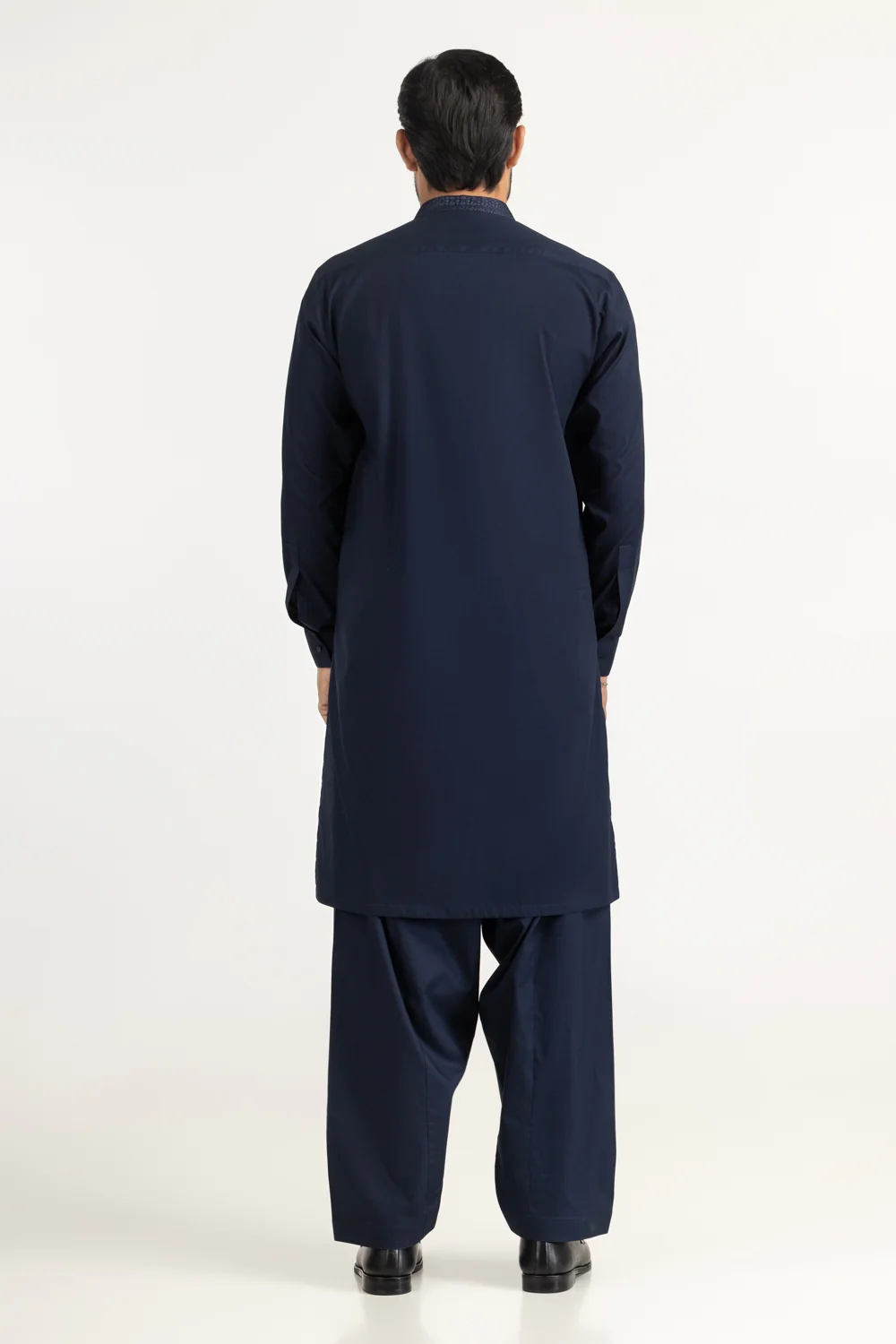 Styling Suits - Image 4