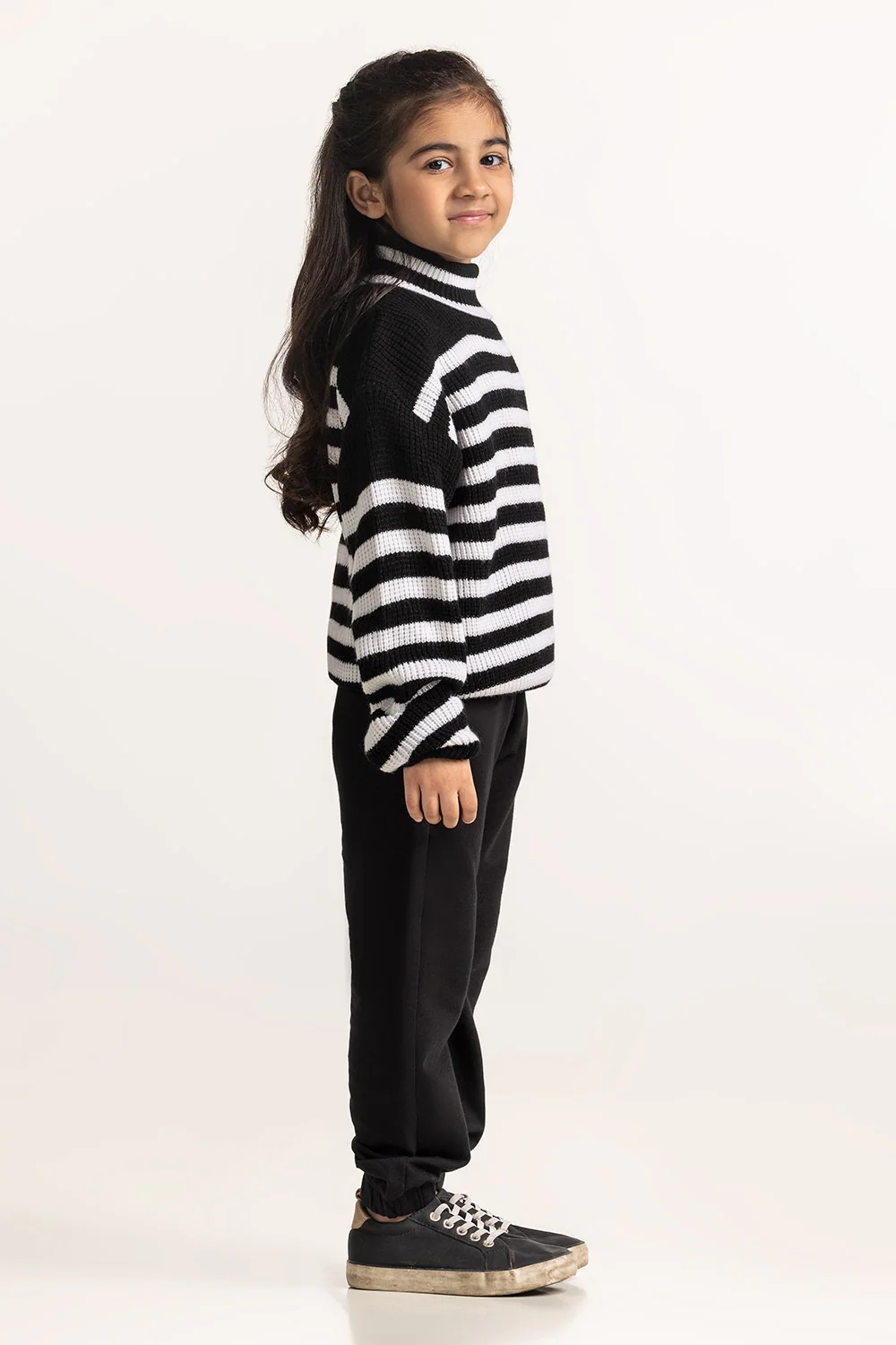 Sweater - Image 4