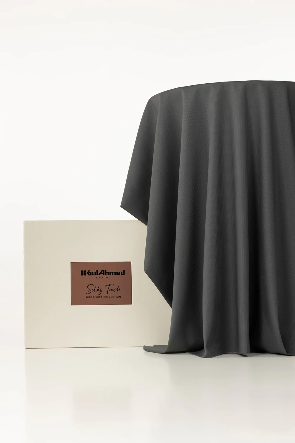 Tanabana Royal HB 10 Unstitched Fabric Cotton with Gift Box - Image 16