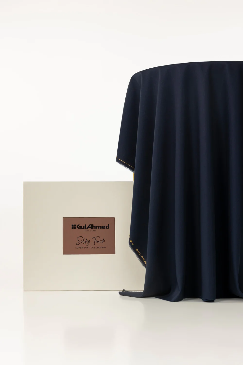 Tanabana Royal HB 10 Unstitched Fabric Cotton with Gift Box - Image 9