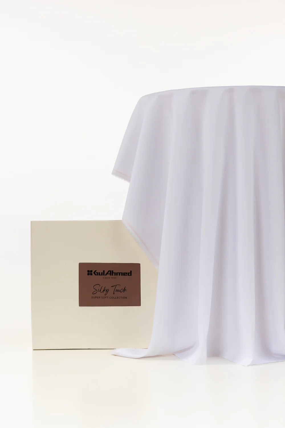 Tanabana Royal HB 12 Unstitched Fabric Cotton with Gift Box - Image 2