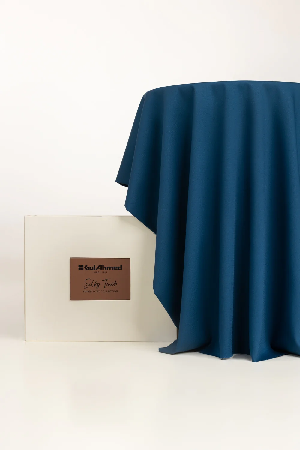 Tanabana Royal HB 13 Unstitched Fabric Cotton with Gift Box - Image 15