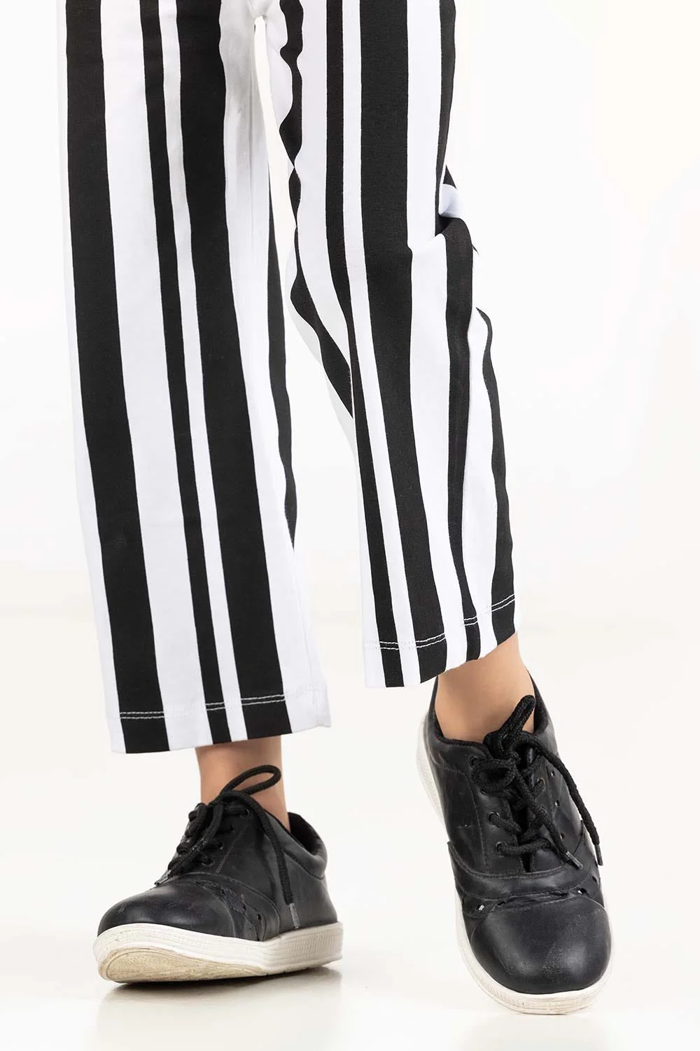 Toddler Girl White And Black Trouser - Image 3