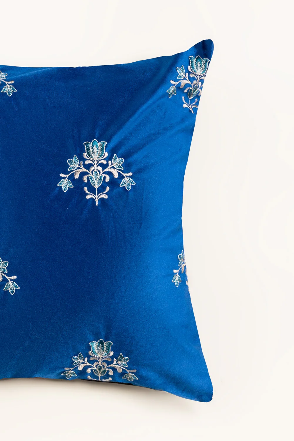 VEC -018 Velvet Embroidered Cushion Cover - Image 2