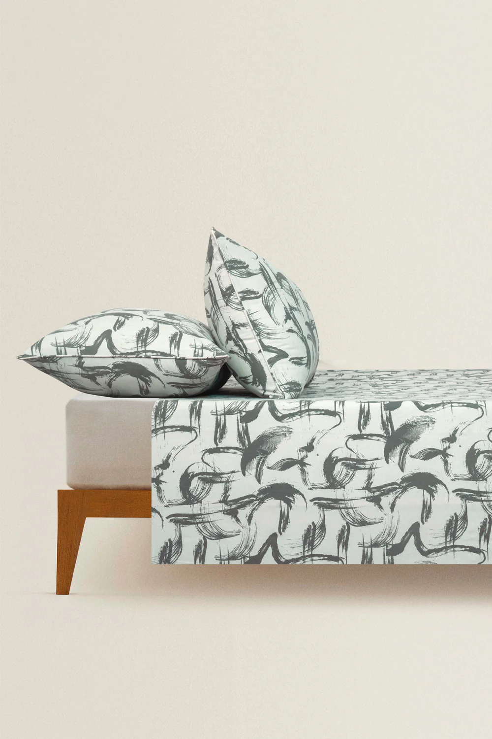 Whiplash T-150 Bed Sheet Set - Image 3
