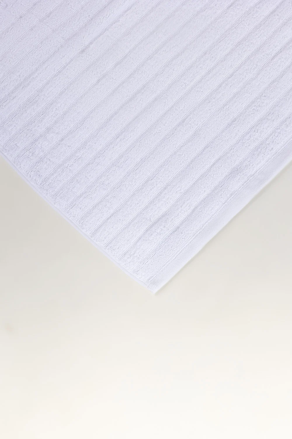 White Combed Plain Towel 26 - Image 4