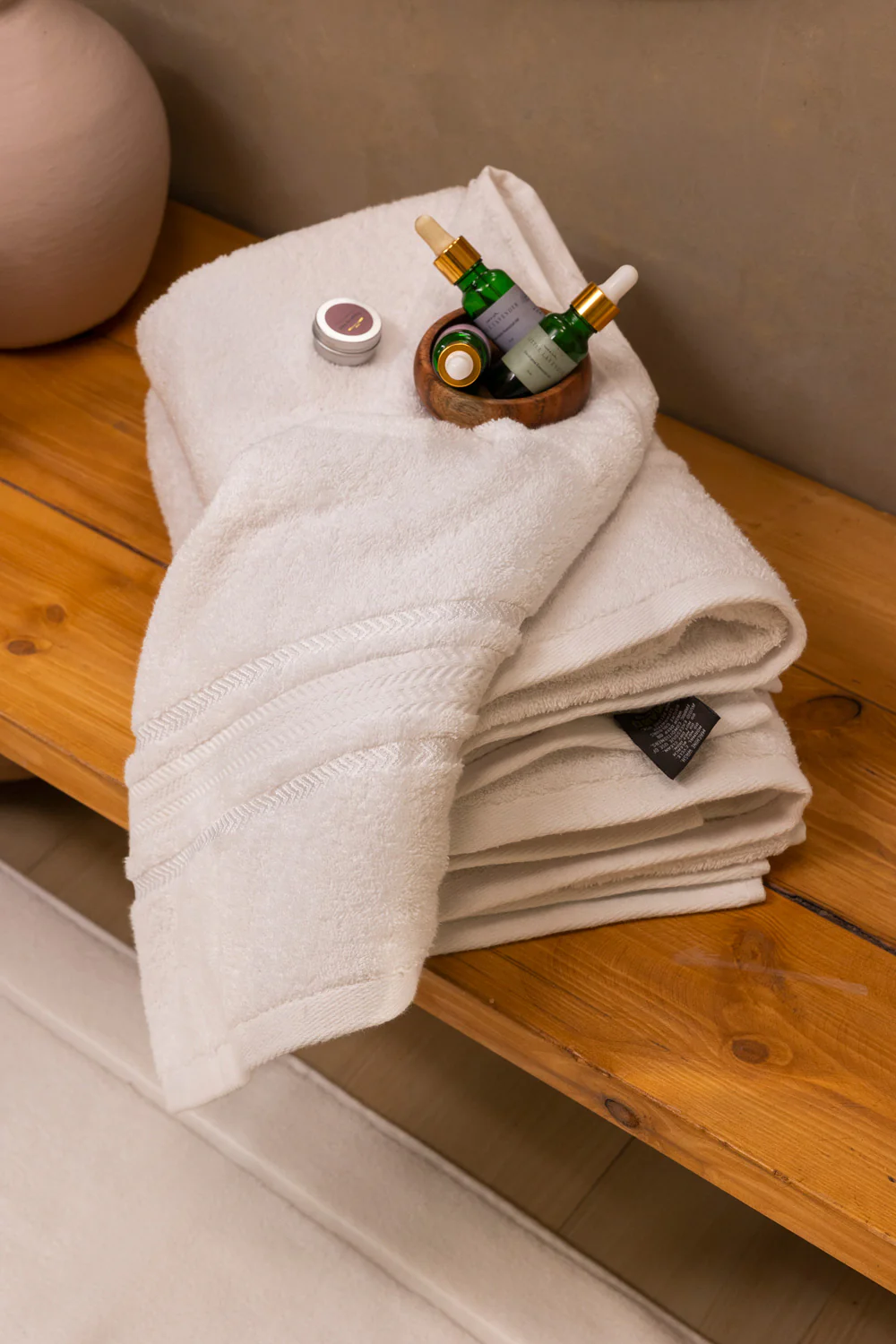 White Combed Towel 6pcs Set 25 - Image 5