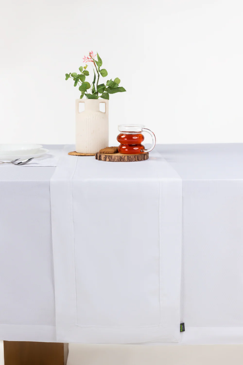 White Cube Dobby Table Cover - Image 4