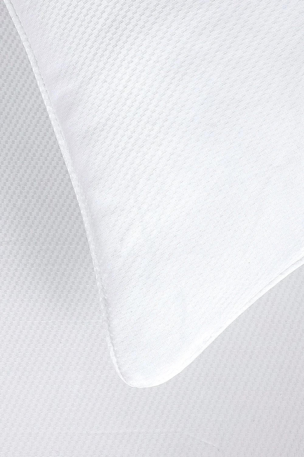 White Cube T-225 Quilt Cover Set - Image 3