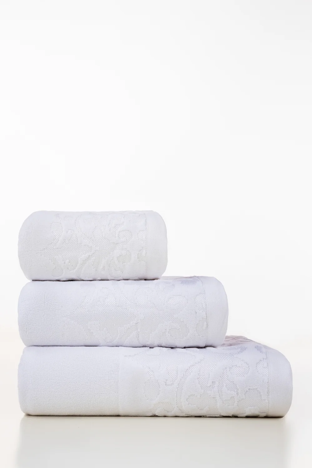 White Jacquard Dyed Towel 26