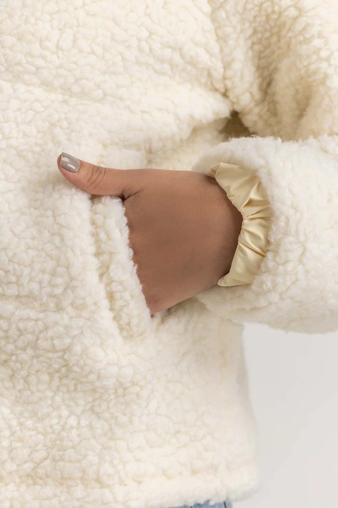 White Puffer Jacket - Image 3