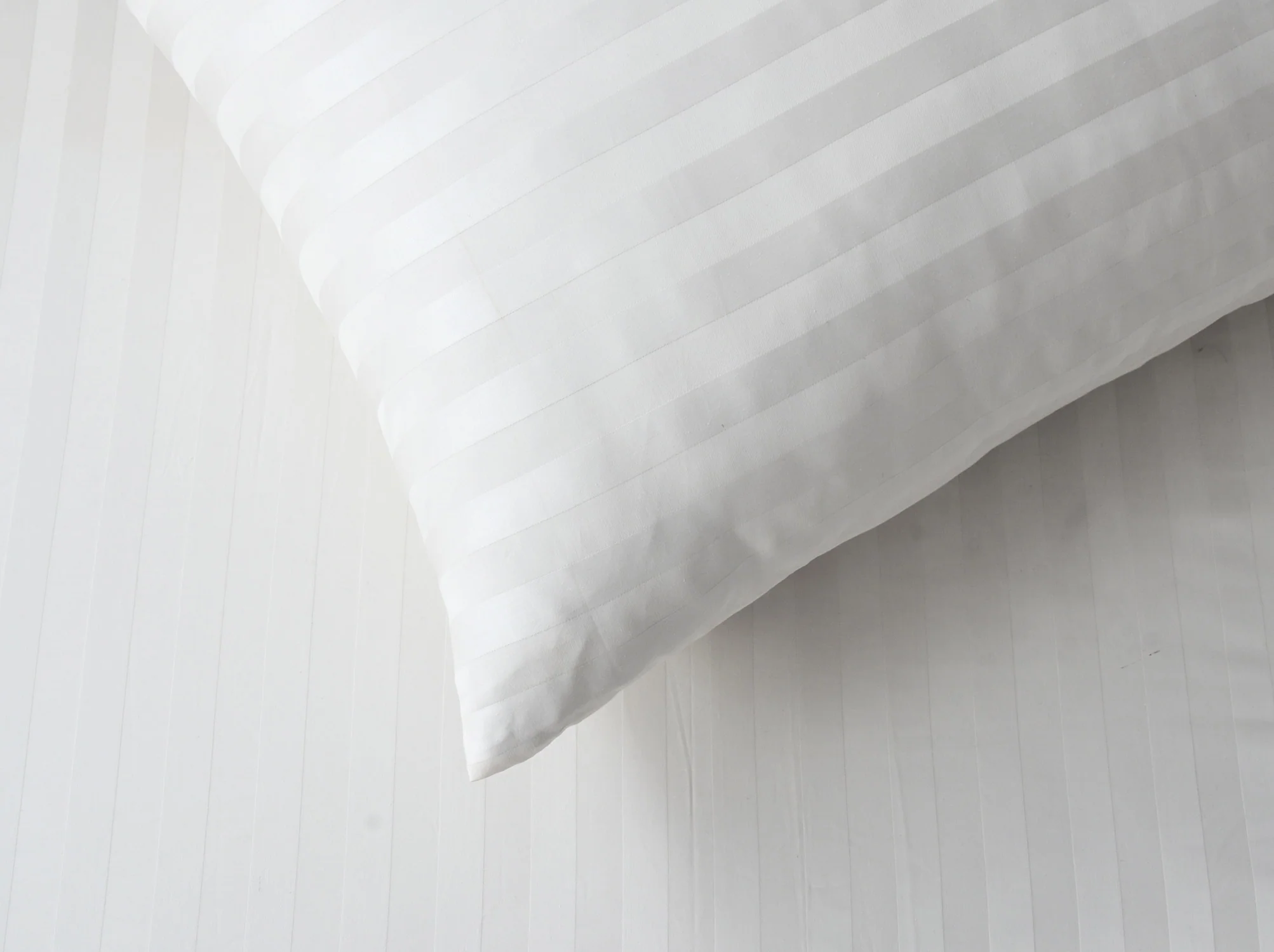 White Stripe Satin T-250 Bed Sheet Set 24 - Image 4
