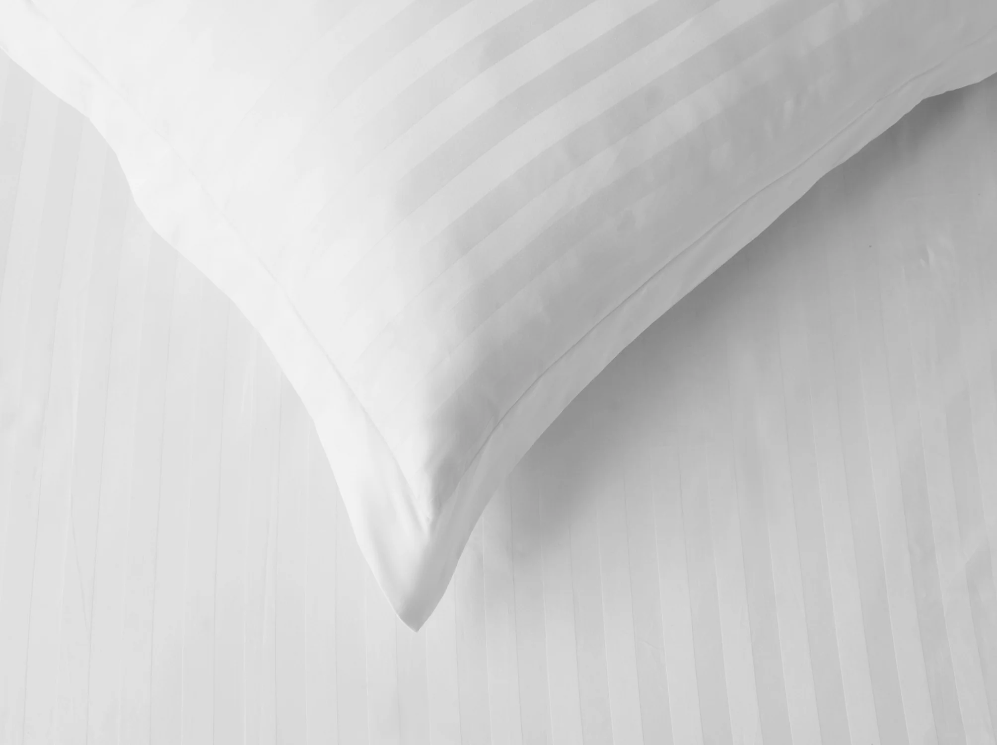 White Stripe Satin T-250 Quilt Cover Set 24 - Image 3