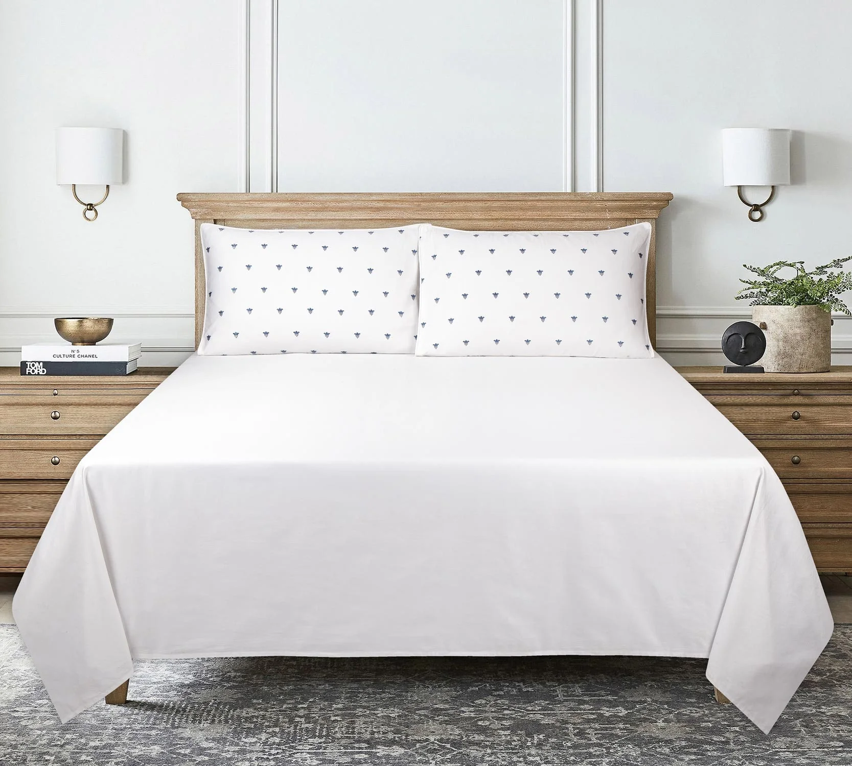 White T-400 Embroidered Bed Sheet Set - Image 5
