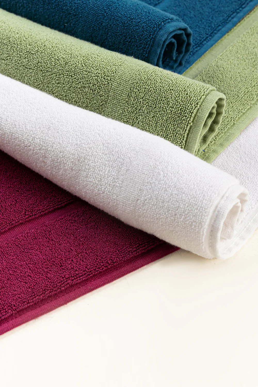 White Terry Bath Mat 26 - Image 4